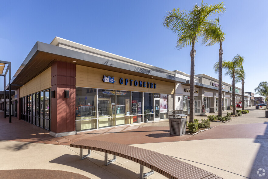 8220-8230 Mira Mesa Blvd, San Diego, CA for lease - Building Photo - Image 1 of 7