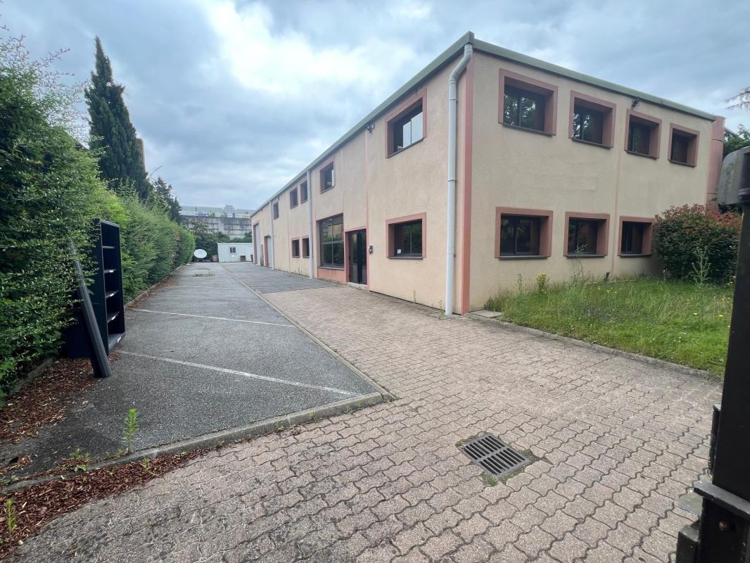 12 Rue Jean-Baptiste Huet, Jouy-en-Josas for sale Building Photo- Image 1 of 13
