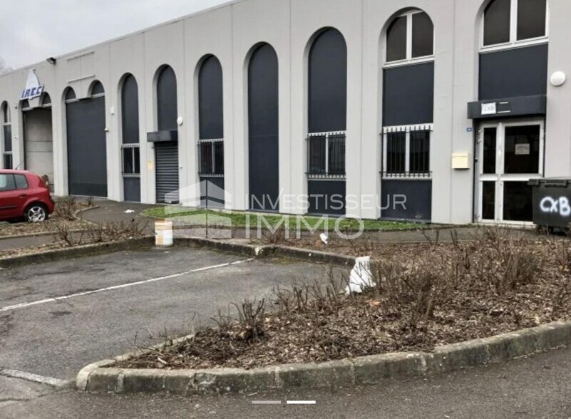 Flex in Noisy Le Grand for lease - Building Photo - Image 1 of 5