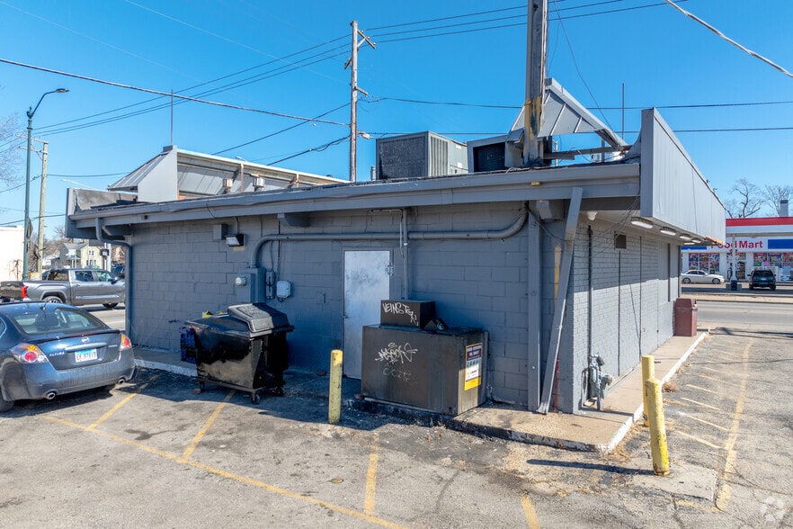 345 Collins St, Joliet, IL for sale - Building Photo - Image 2 of 12