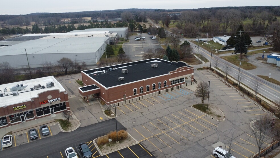 999 S Lapeer Rd, Oxford, MI for lease - Aerial - Image 3 of 5