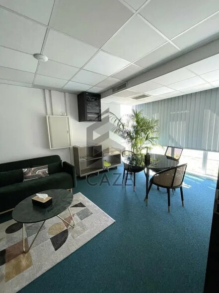 Office in Mérignac for lease - Interior Photo - Image 3 of 5