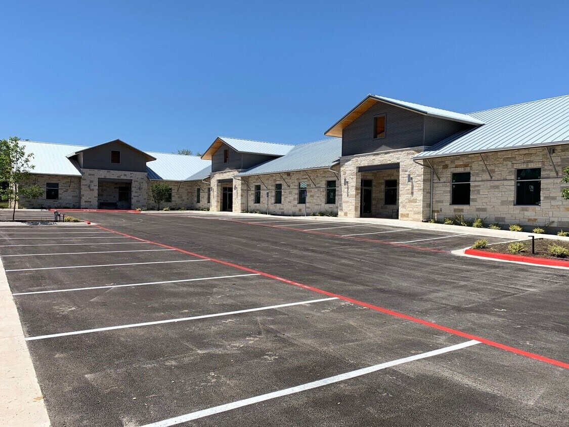 249 Sportsplex Dr, Dripping Springs, TX for lease Building Photo- Image 1 of 7