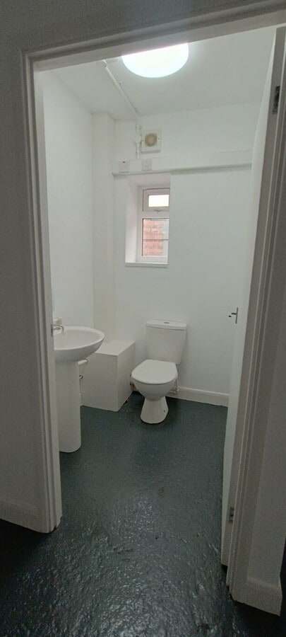 1649 Pershore Rd, Birmingham, WMD B30 3DR - Unit 5 - - Interior Photo - Image 1 of 8