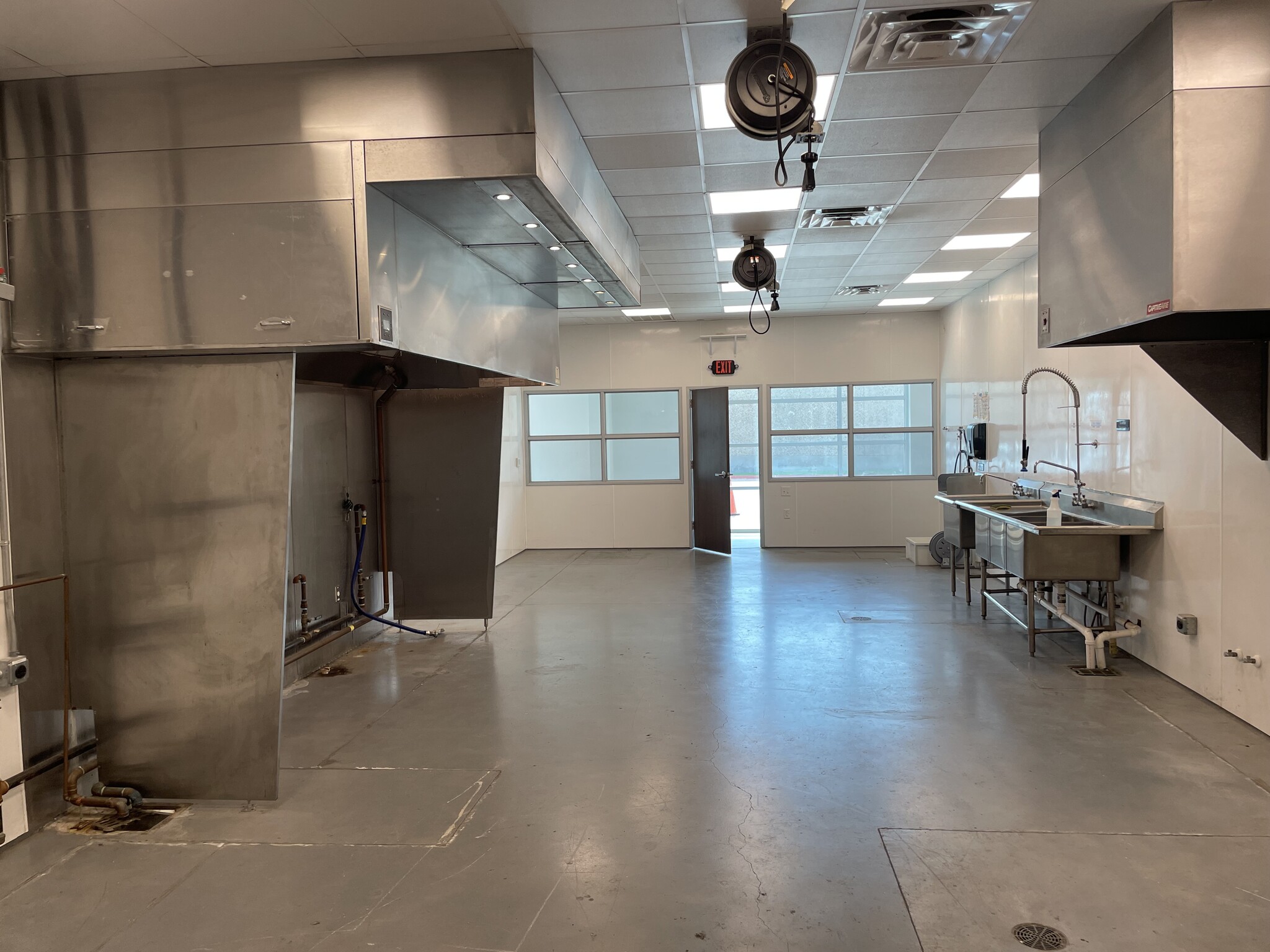 630 Ralph Ablanedo Dr, Austin, TX for lease Interior Photo- Image 1 of 4