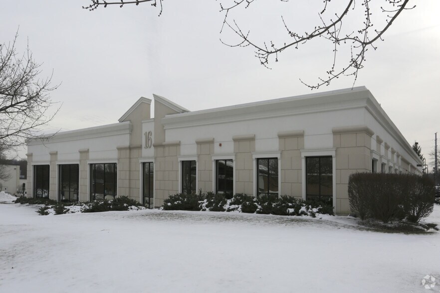 16 Microlab Rd, Livingston, NJ à vendre - Photo du bâtiment - Image 3 de 9