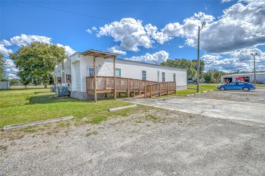 1330 US 17, Seville, FL à vendre - Photo du bâtiment - Image 3 de 39