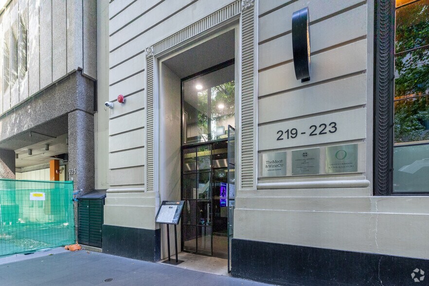 219 Castlereagh St, Sydney à louer - Photo du bâtiment - Image 2 de 4