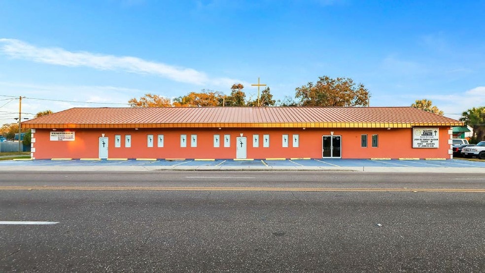 558 28th St S, Saint Petersburg, FL for lease - Building Photo - Image 2 of 3