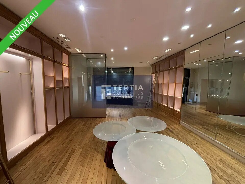 Retail in Montpellier for lease Interior Photo- Image 1 of 7