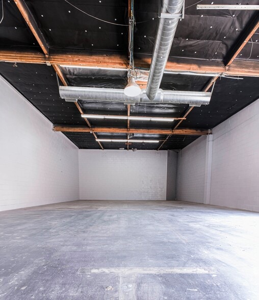 11800 Sheldon St, Sun Valley, CA for lease - Building Photo - Image 3 of 5