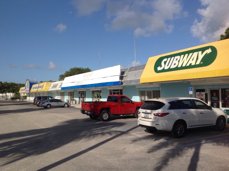 105910 Overseas Hwy, Key Largo, FL for sale - Building Photo - Image 1 of 1