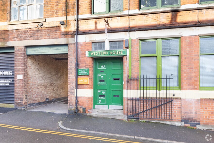 17 Western St, Nottingham à louer - Photo du bâtiment - Image 3 de 4