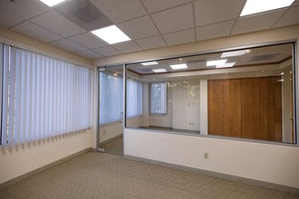 30077 Agoura Ct, Agoura Hills, CA à louer Photo intérieure- Image 2 de 6