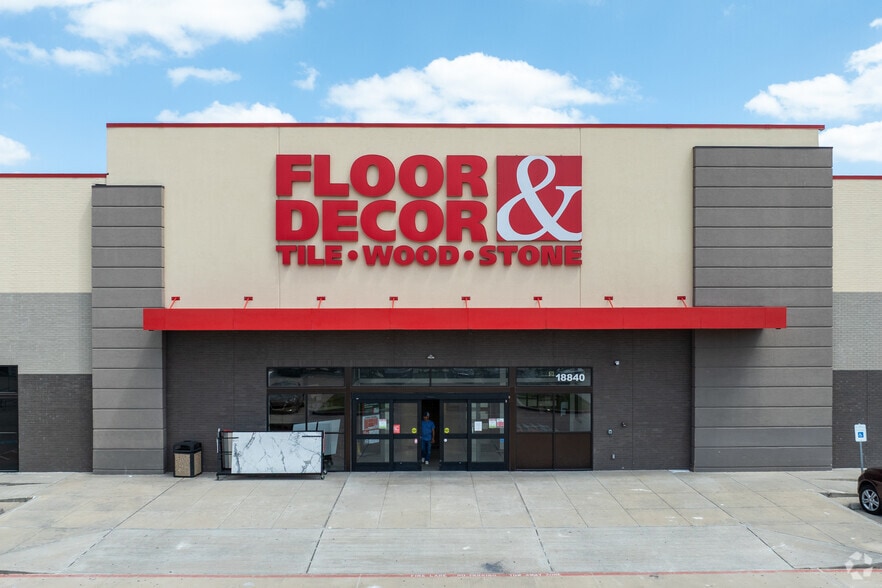 18840 Highway 59, Humble, TX for sale - Building Photo - Image 2 of 9