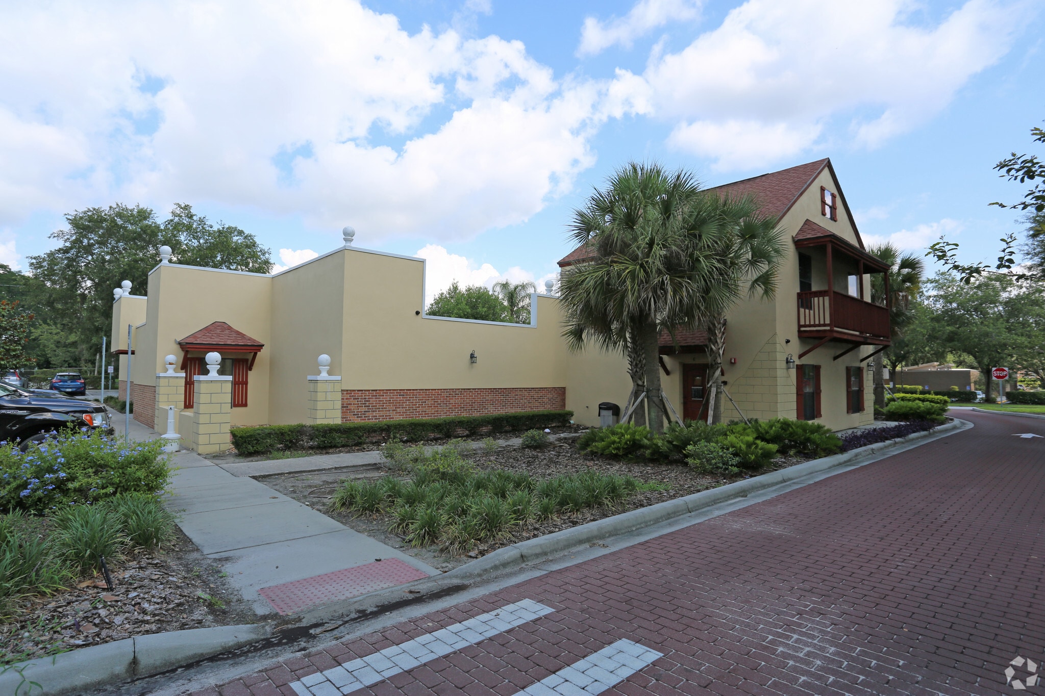 9780 56th St N, Temple Terrace, FL for lease Building Photo- Image 1 of 17