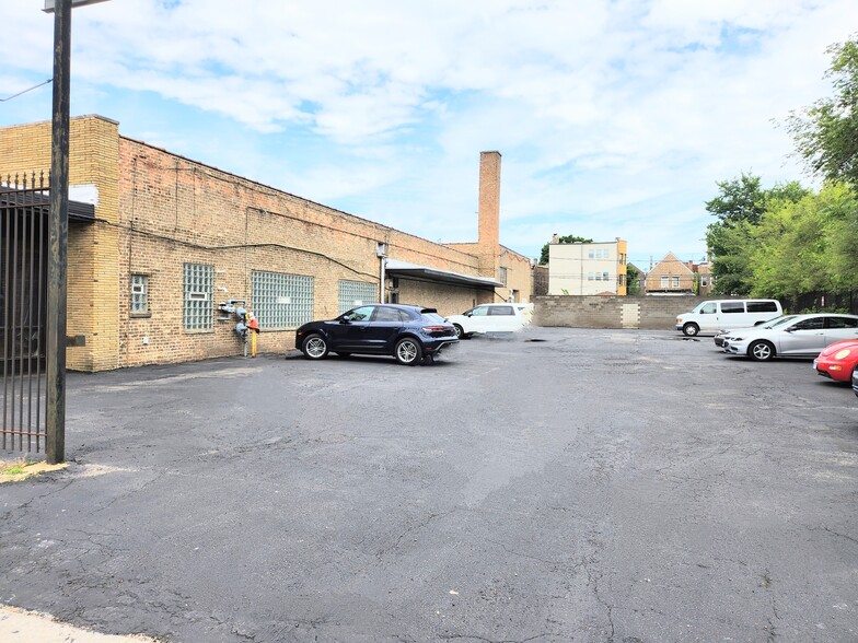 4948 W Madison St, Chicago, IL à vendre - Photo du bâtiment - Image 3 de 6