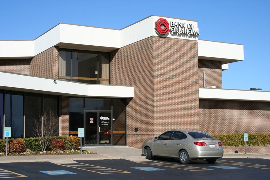 1500 S Midwest Blvd, Oklahoma City, OK for lease - Building Photo - Image 1 of 4