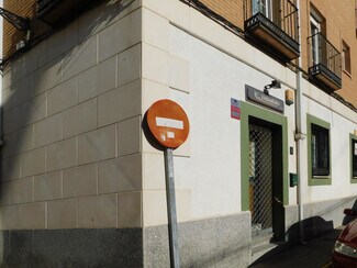 Plus de détails pour Multi-résidentiel à vendre