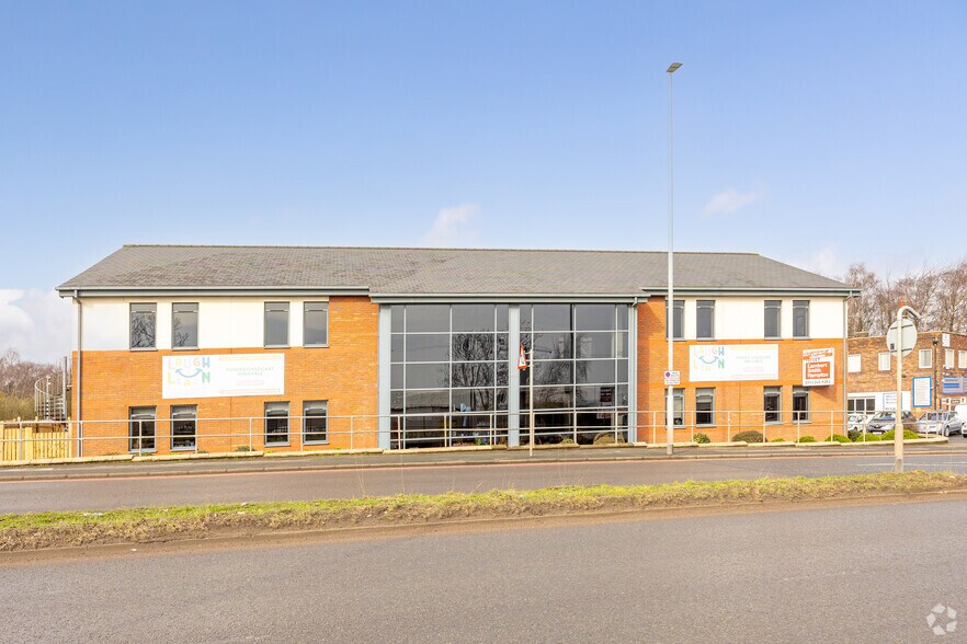 Wakefield Rd, Leeds à louer - Photo du bâtiment - Image 2 de 4