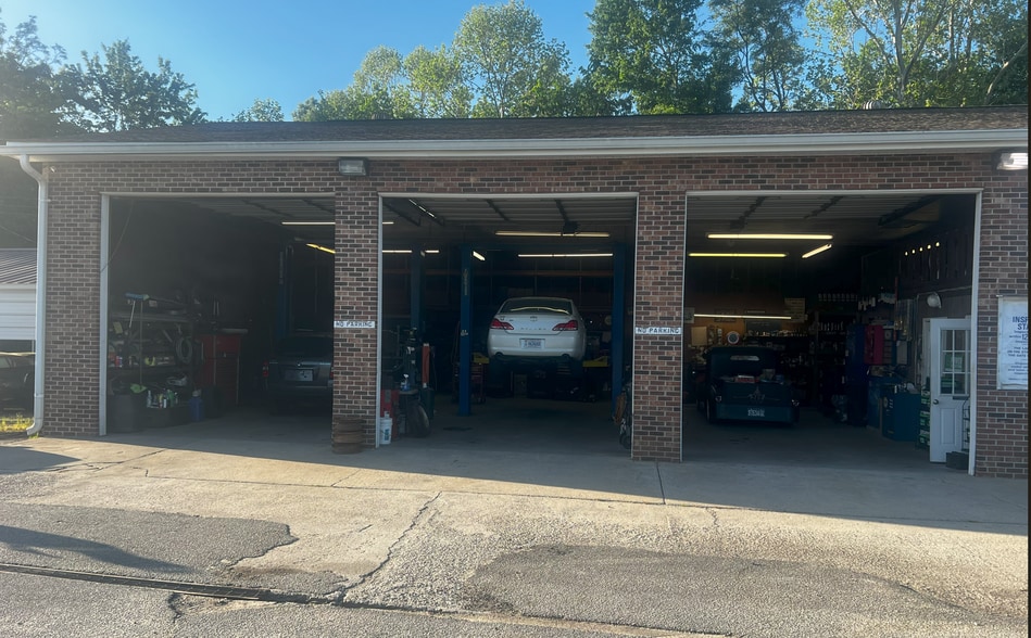 204 2nd St NE, Burkeville, VA for sale - Building Photo - Image 2 of 19