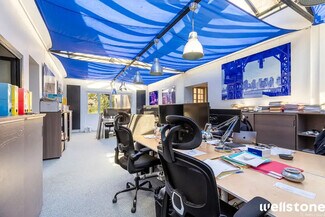 Plus de détails pour 56 Rue Du Faubourg Saint-Antoine, Paris - Bureau à louer