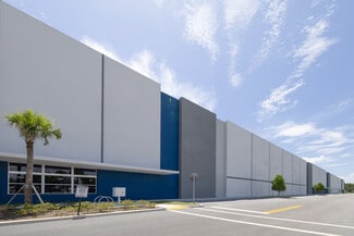 Plus de détails pour 4700 NW 135th St, Opa Locka, FL - Industriel à louer