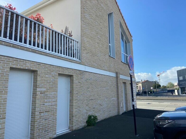 Bureau dans Bordeaux à vendre - Photo du bâtiment - Image 3 de 12