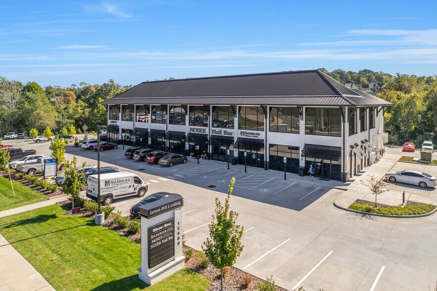 12800 Lebanon Road, Mount Juliet, TN à louer - Photo du bâtiment - Image 1 de 50