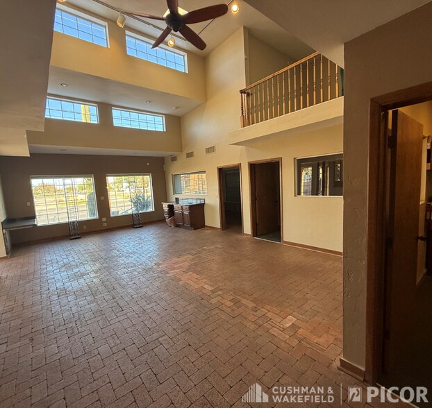 301 W Ajo Way, Tucson, AZ à vendre - Photo intérieure - Image 2 de 10