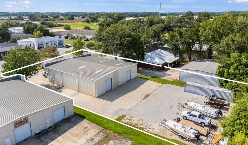 26210 Equity Dr, Daphne, AL for lease - Building Photo - Image 2 of 15
