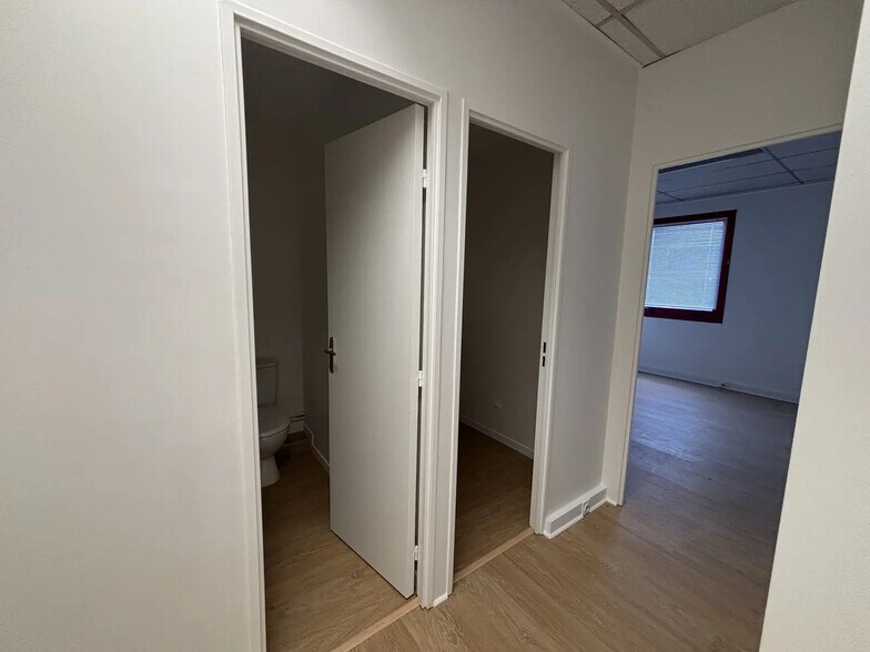 Bureau dans Saint-Denis à louer - Photo intérieure - Image 3 de 5