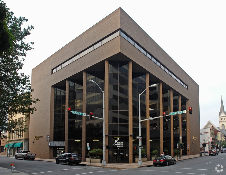 106-110 Church Ave SW, Roanoke, VA for lease - Building Photo - Image 2 of 8