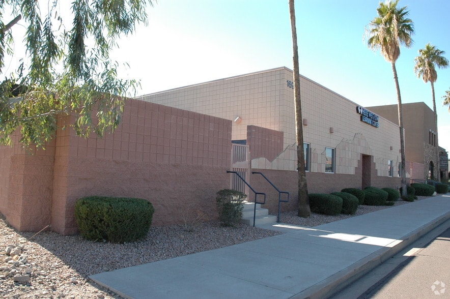16901 E Palisades Blvd, Fountain Hills, AZ à vendre - Photo du bâtiment - Image 3 de 5