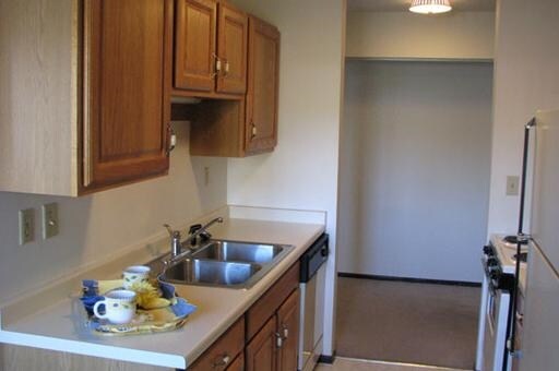 100 N Van Buren Ave, Eveleth, MN for sale - Interior Photo - Image 3 of 13