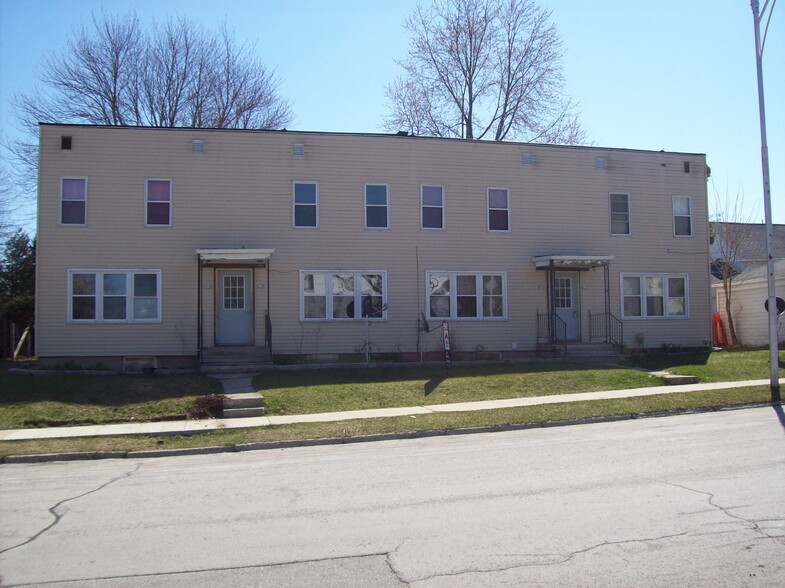 608 5th St, Algoma, WI à vendre - Photo du bâtiment - Image 1 de 1