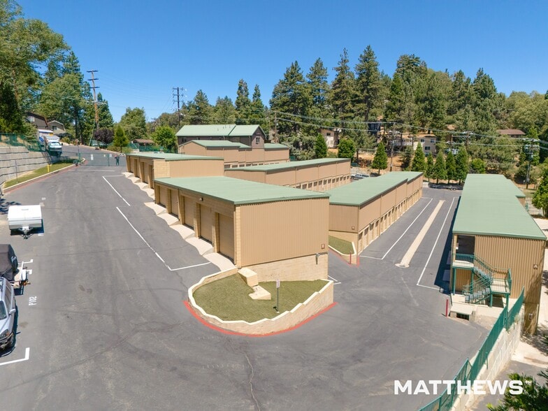 555 S Dart Canyon Rd, Crestline, CA for sale - Building Photo - Image 2 of 4