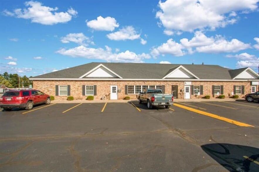2811 8th St, Wisconsin Rapids, WI for lease - Building Photo - Image 1 of 26