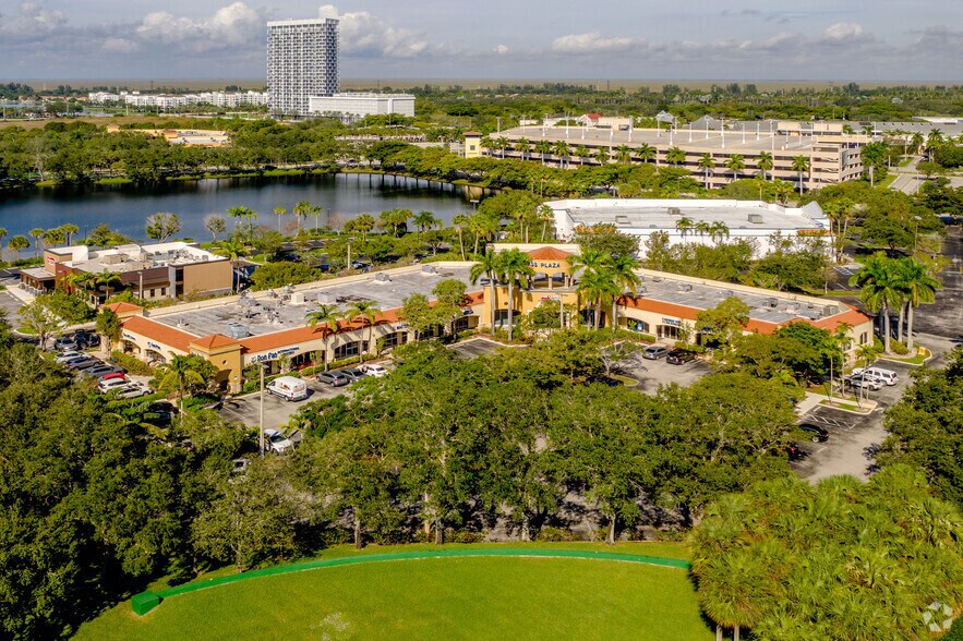 12681-12717 W Sunrise Blvd, Sunrise, FL à louer - Photo du bâtiment - Image 1 de 5