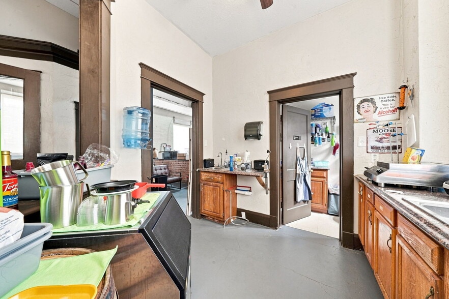 68 W Maiden St, Washington, PA à vendre - Photo du bâtiment - Image 2 de 32