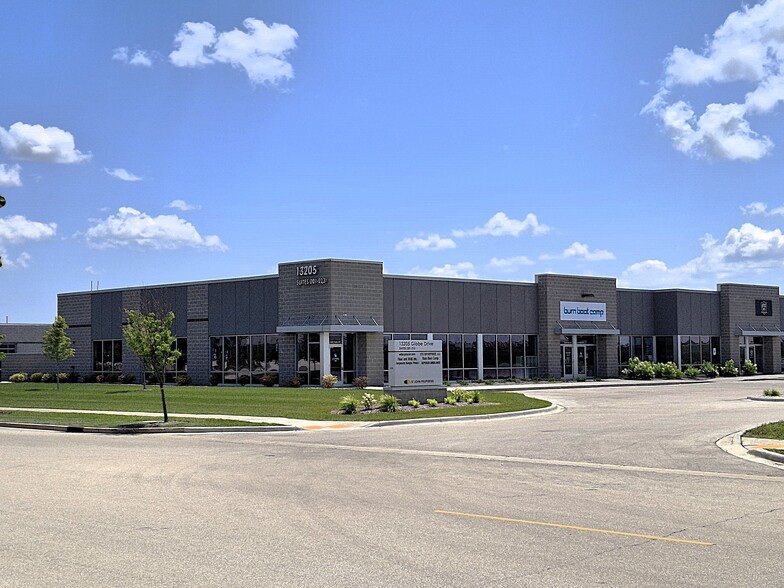 13203 Globe Dr, Mount Pleasant, WI for lease - Building Photo - Image 1 of 21