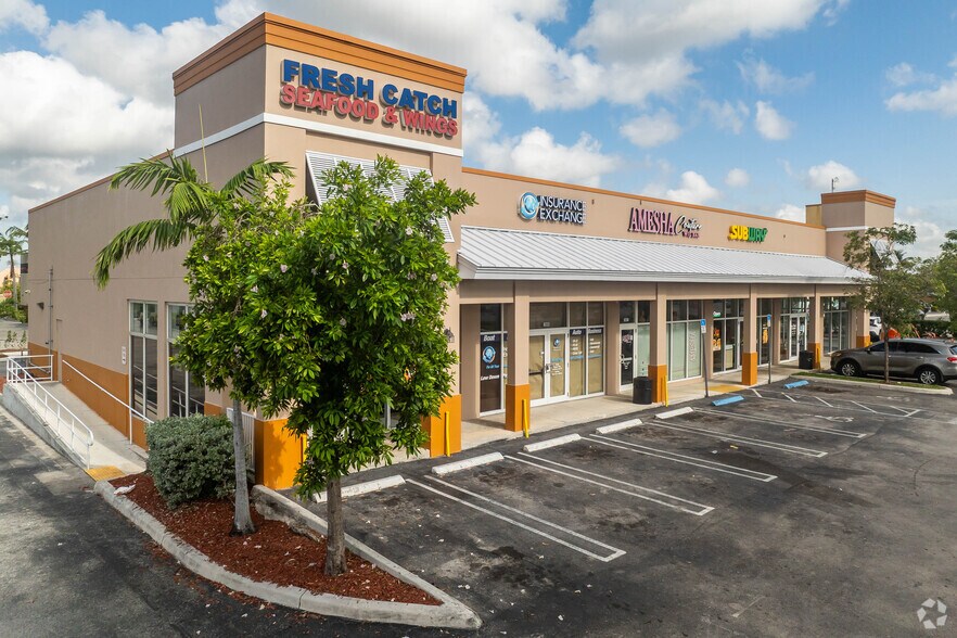 19866-19874 NW 27th Ave, Miami Gardens, FL à louer - Photo du bâtiment - Image 2 de 12