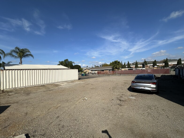 9915 Prospect Ave, Santee, CA à louer - Photo du bâtiment - Image 2 de 4