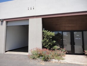 958 San Leandro Ave, Mountain View, CA à louer Photo intérieure- Image 2 de 7