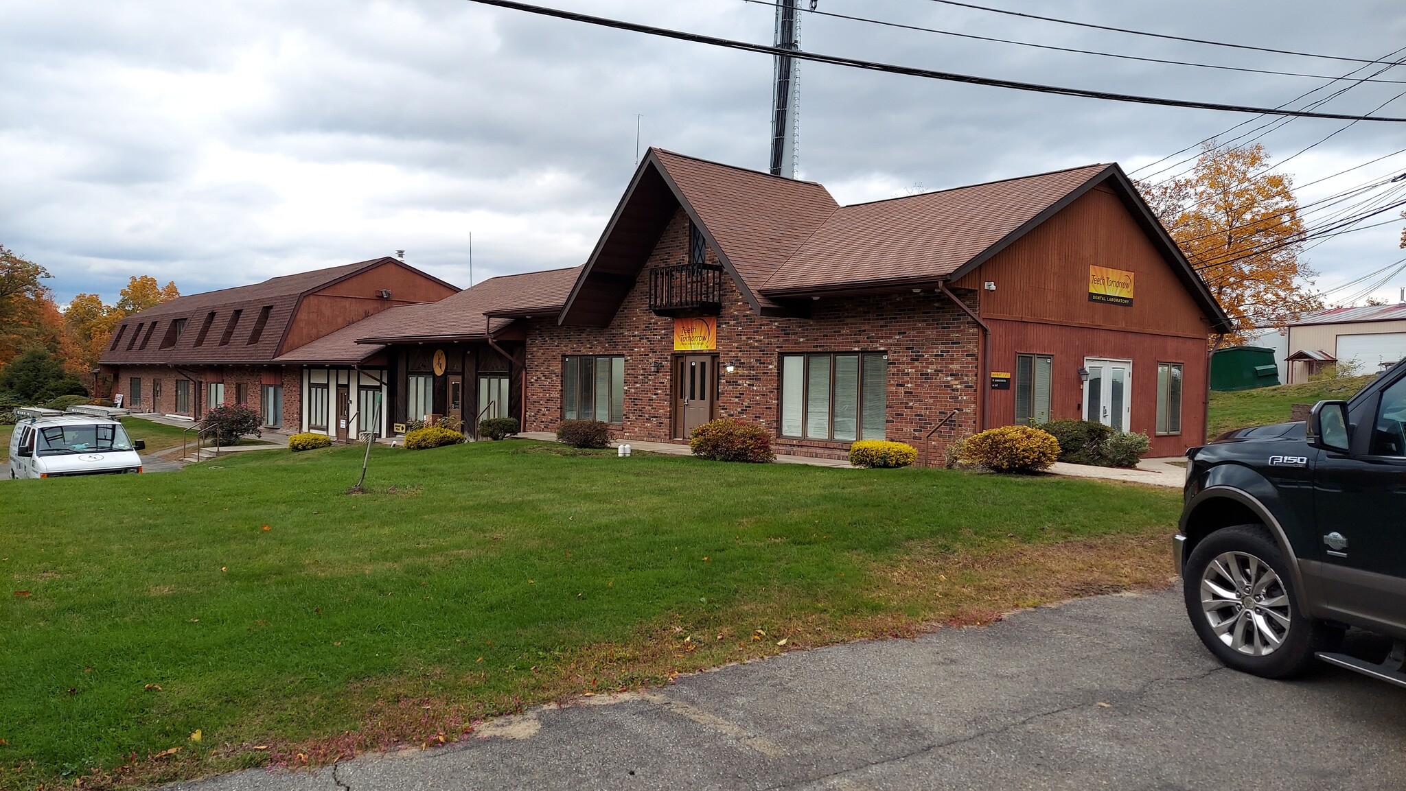 33 Basin Rd, West Hurley, NY for lease Primary Photo- Image 1 of 16
