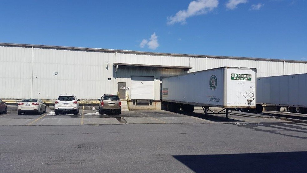 255 Tyson Dr, Winchester, VA à louer - Photo du bâtiment - Image 2 de 4