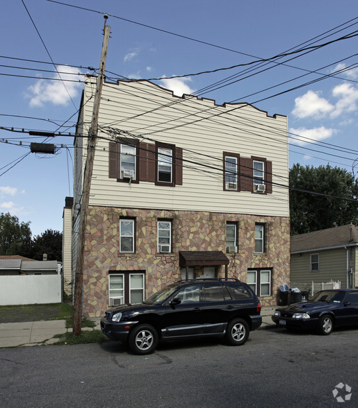 9 Andrews St, Staten Island, NY à vendre - Photo principale - Image 1 de 1