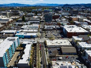 806 Charnelton St, Eugene, OR - Aerial  map view