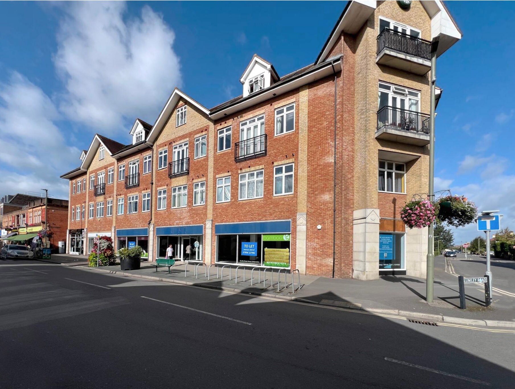 29 High St, Horley for lease Building Photo- Image 1 of 3