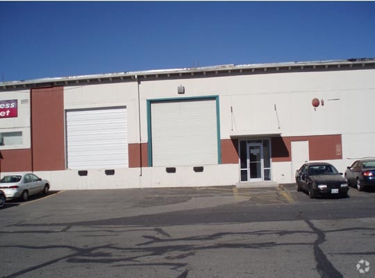 3808 N Sullivan Rd, Spokane Valley, WA for lease - Building Photo - Image 2 of 8